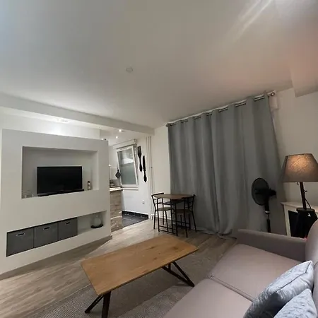 Appartement Le Carre Strasbourgeois - Entier Au Centre Du Neudorf F1 *